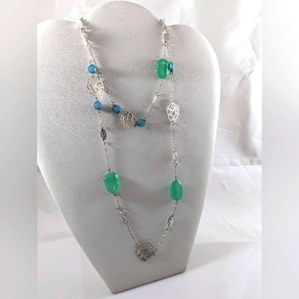 Rose and Blue & Green Beaded Chain Necklace